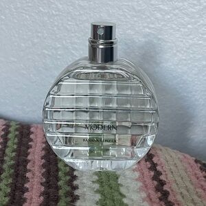 Banana Republic MODERN